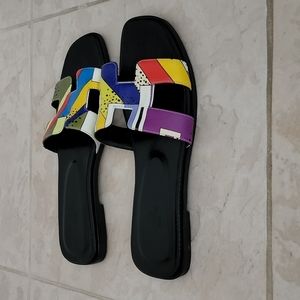 HERMES ORAN SLIDES , WORN TWICE, SIZE 39 EURO/ 8 US